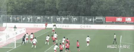 联赛最新排行榜：南通领跑常州垫底！瓦利棋牌徐州1-1绝平江苏城市足球(图4)