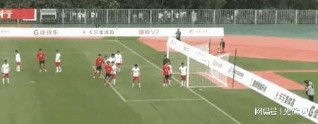 联赛最新排行榜：南通领跑常州垫底！瓦利棋牌徐州1-1绝平江苏城市足球(图7)