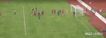 联赛最新排行榜：南通领跑常州垫底！瓦利棋牌徐州1-1绝平江苏城市足球(图11)